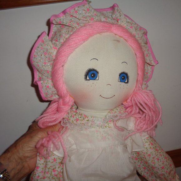 VINTAGE HANDMADE RAG GIRL DOLL, CLOTH SOFT BODY, FULLY DRESSED, 24 INCHES - Picture 5 of 5